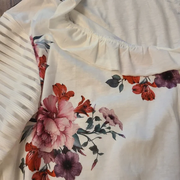 Top - Picture 3 of 5